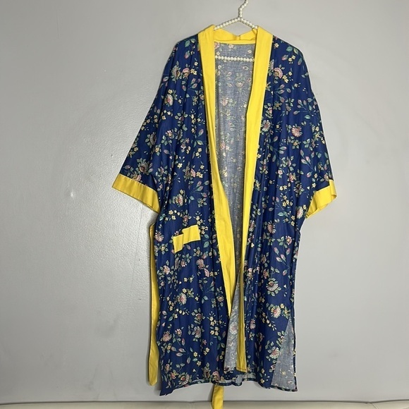 Vintage French cotton blue yellow floral house dressing robe and matching belt - Picture 2 of 7